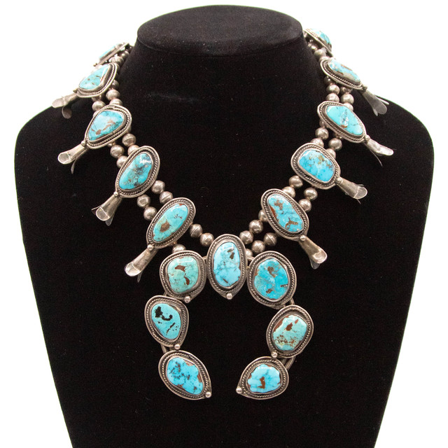 Vintage Vintage 1975 Turquoise Squash Blossom