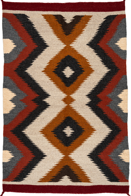 E Old Style Diamond Rug